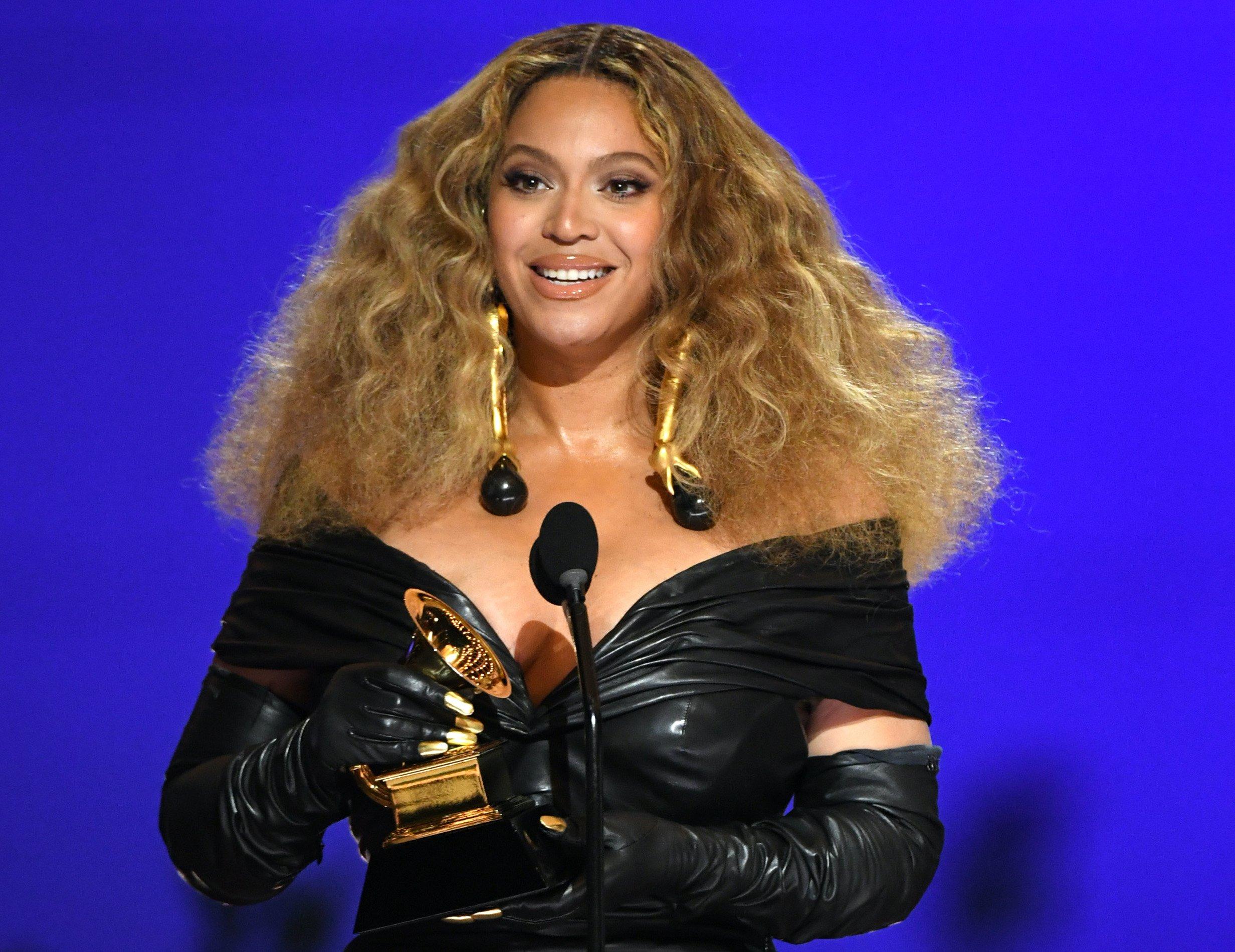 How Many GRAMMYs Has Beyoncé Won? 10 Questions About The