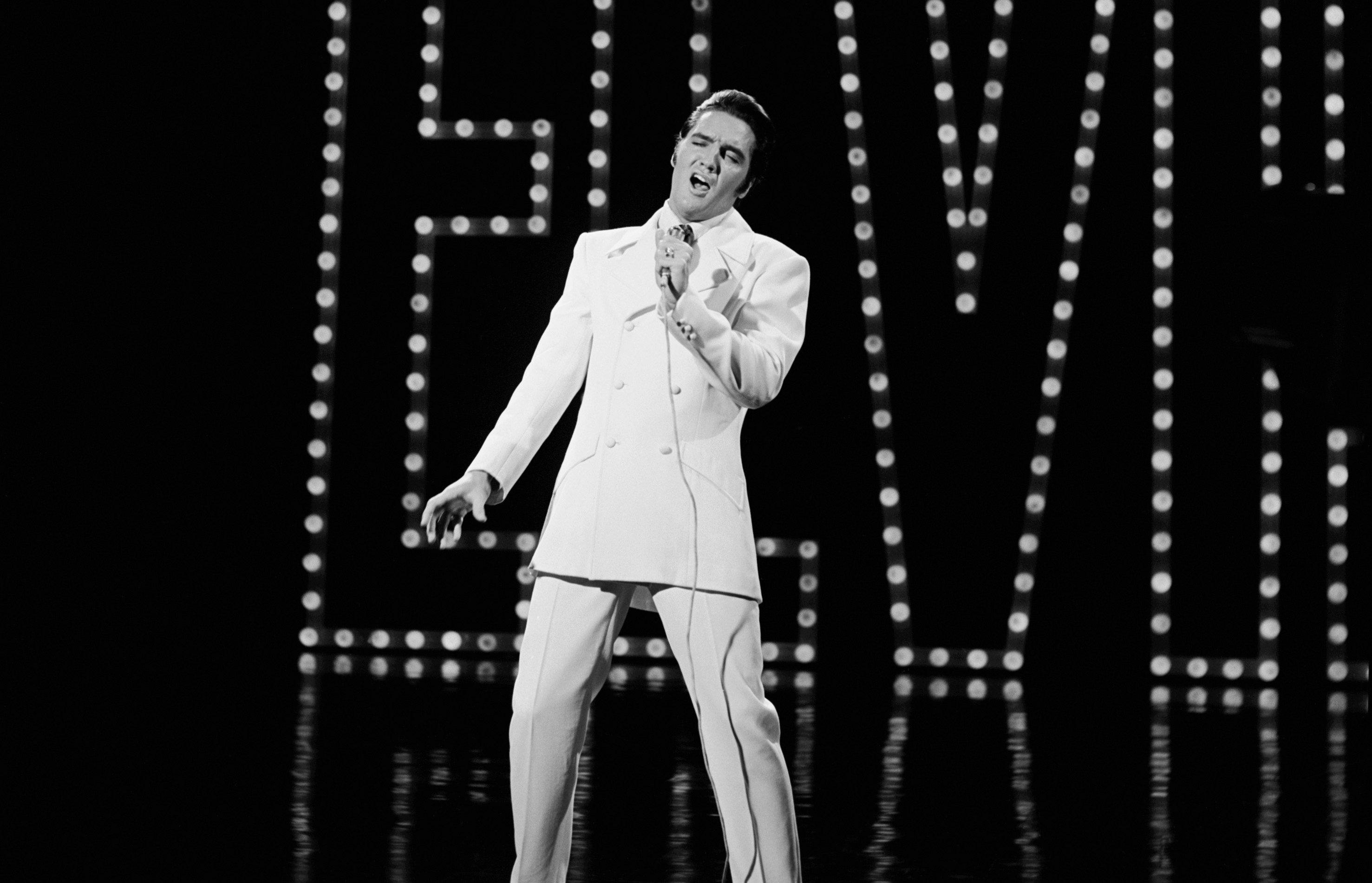 Elvis performing in 1968