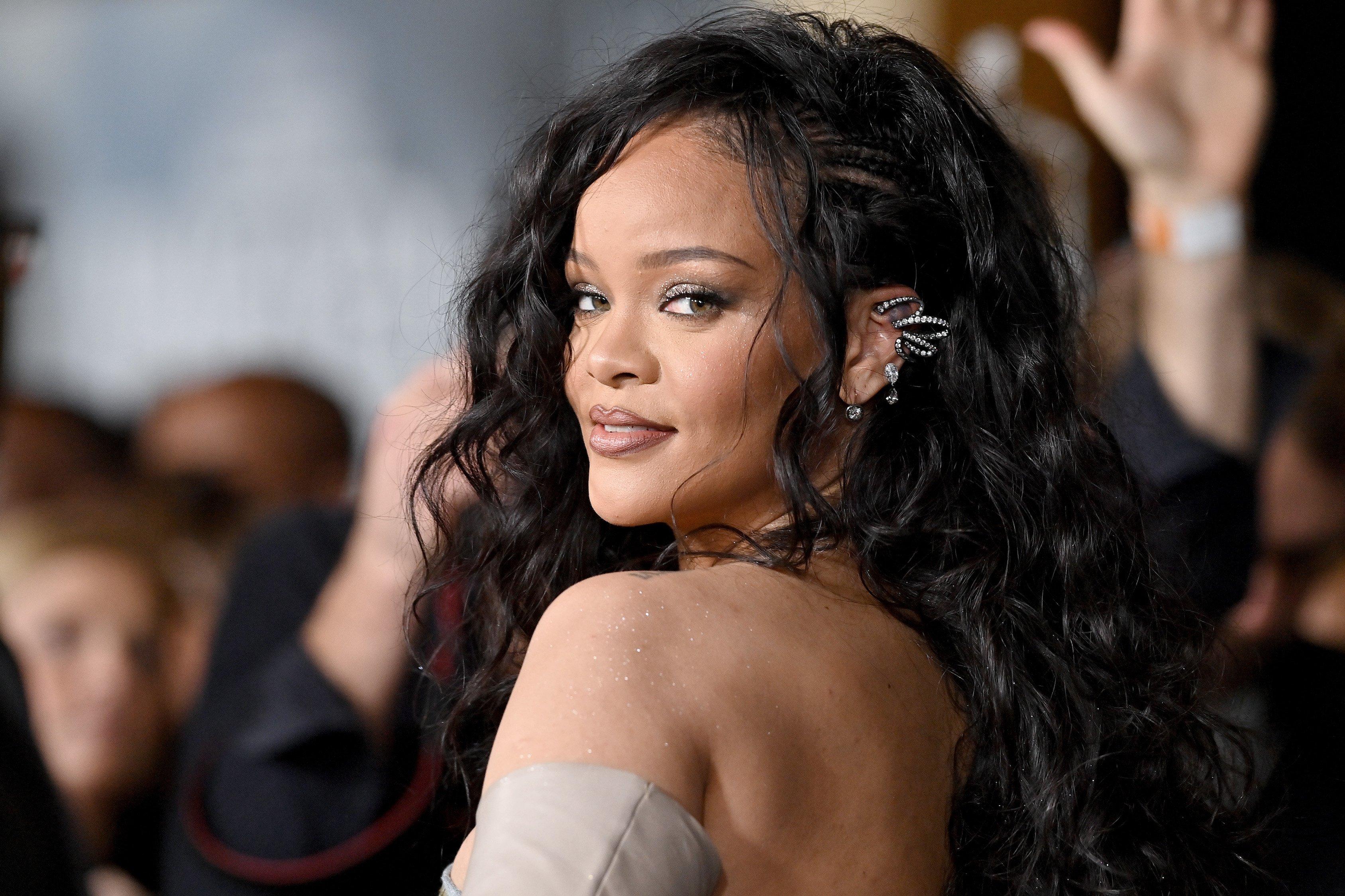 The Rihanna Essentials 15 Singles To Celebrate The Singers Endless Pop Reign pic