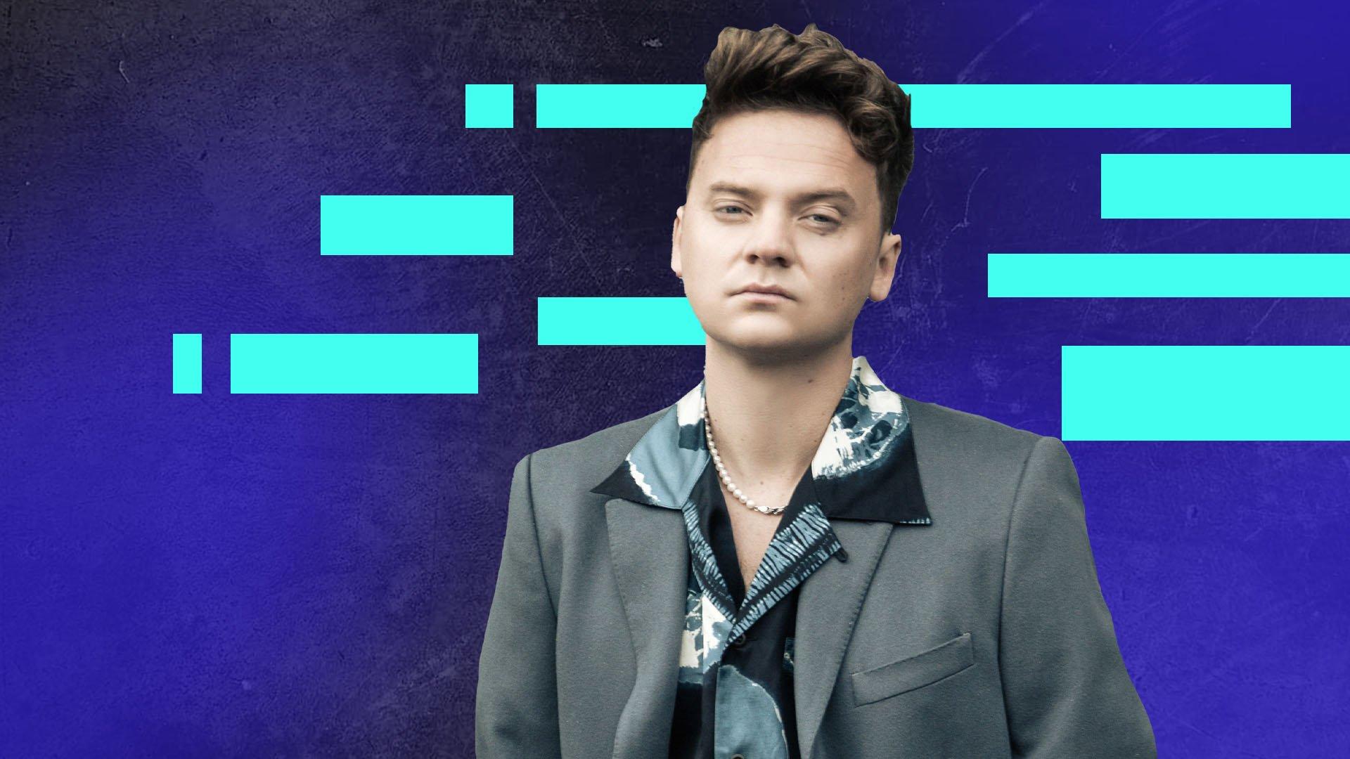 Conor Maynard posing for a photo for GRAMMY.com's Global Spin series