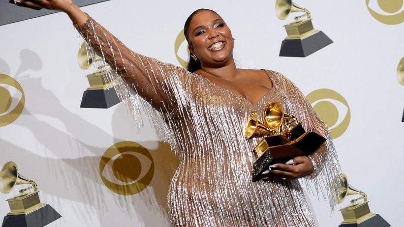 GRAMMY Rewind: Lizzo Preaches The Power Of Connection While Accepting Best Pop Solo Performance GRAMMY For "Truth Hurts" In 2020