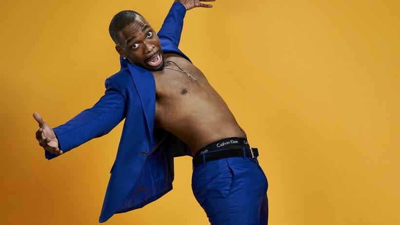 Herbal Tea & White Sofas: Jay Pharoah Maintains A Healthy Lifestyle On Tour With These Essential Foods