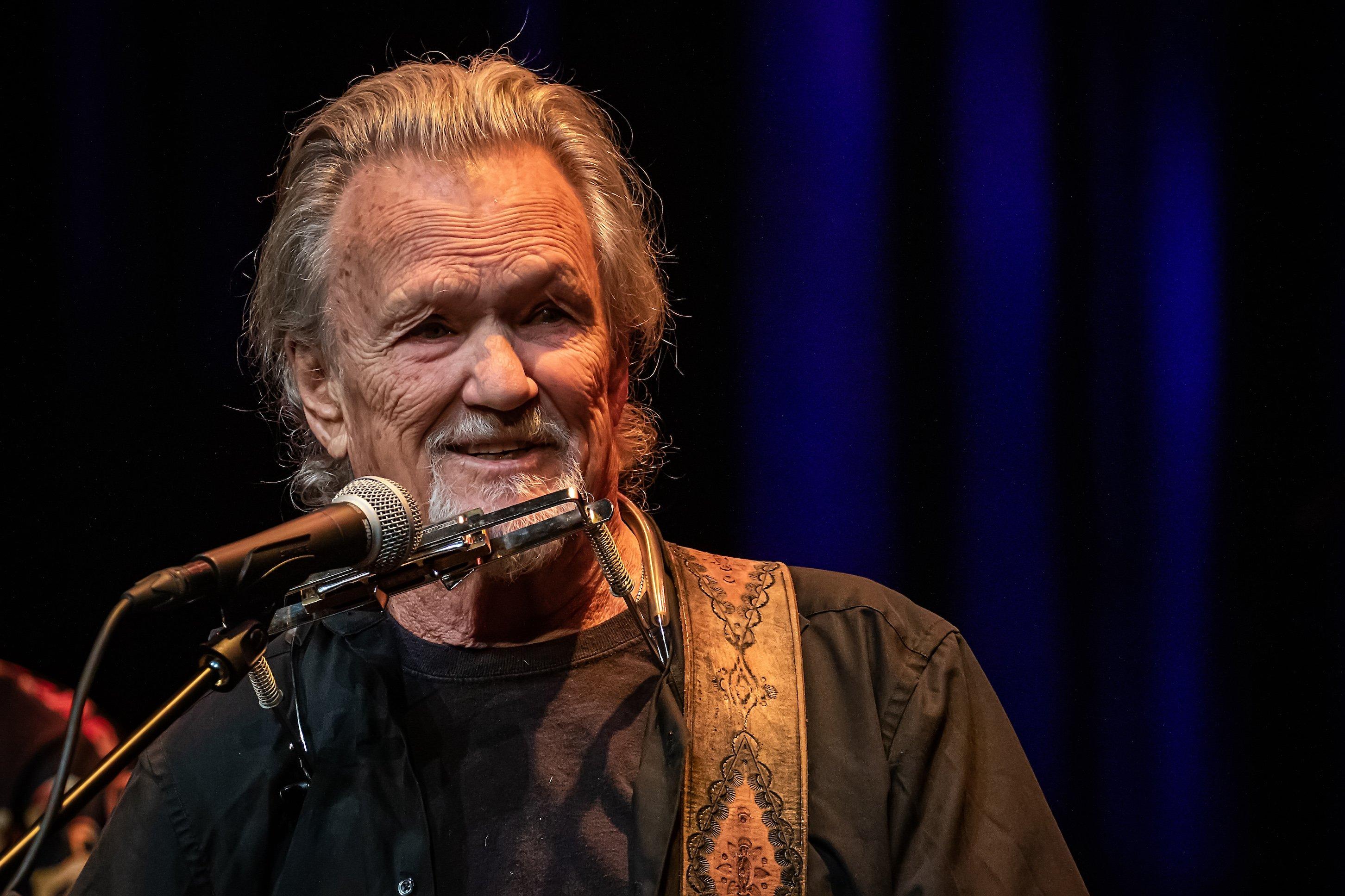 Remembering Kris Kristofferson: 5 Essential Songs By The Renowned  Singer/Songwriter & 'A Star Is Born' Actor | GRAMMY.com