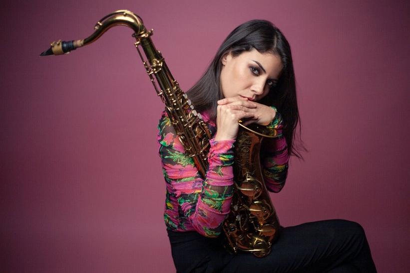 821px x 548px - Tenor Saxophonist Melissa Aldana On Emerging From Chaos, Finding Her  Chilean Identity & Her Blue Note