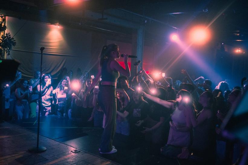 Mimi Webb Vancouver Tour Diary Pic