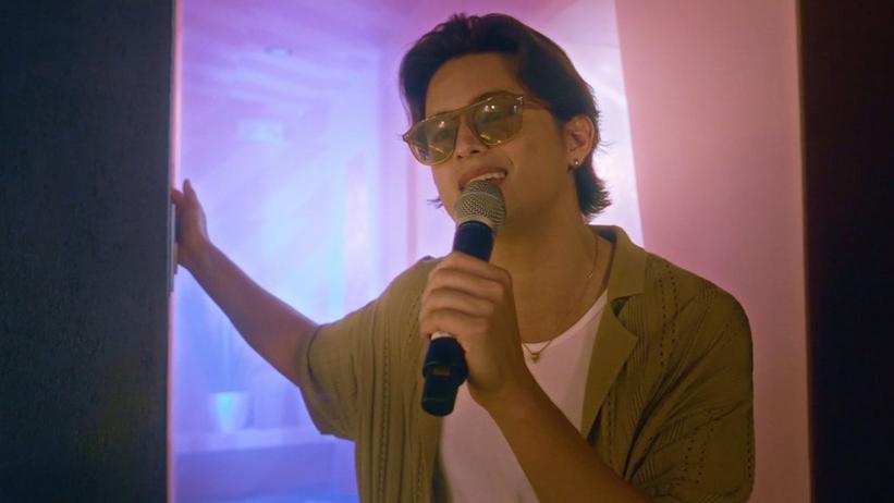 Press Play At Home: James Reid Embraces A Carefree West-Coast Beat With His Performance Of "California Lovin'"
