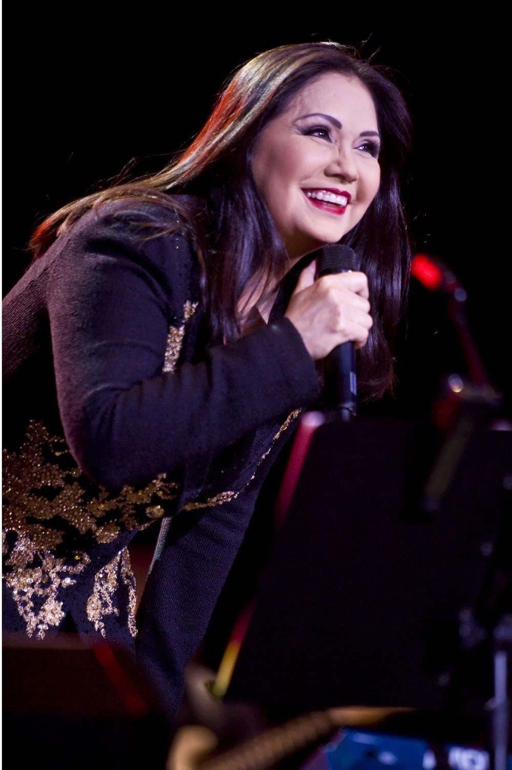 Ana Gabriel | Artist | GRAMMY.com