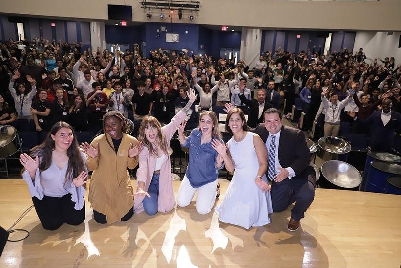 La Fundación Cultural Latin GRAMMY® y Ford Fund inician programa para apoyar a la próxima generación de mujeres en la música