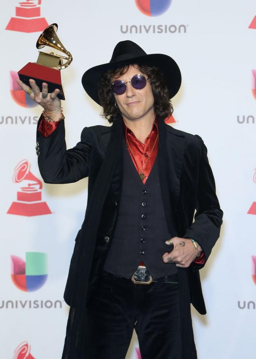 GRAMMY Museum To Present Bilingual Livestream With Enrique Bunbury Hosted By Raul Campos