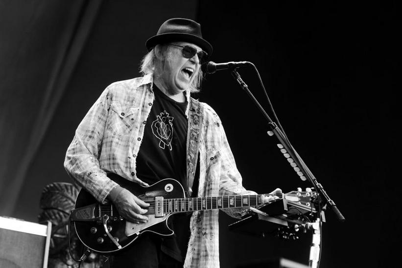 Neil Young Releases 2019 Live Version Of "Southern Man" With New Statement Against Racism