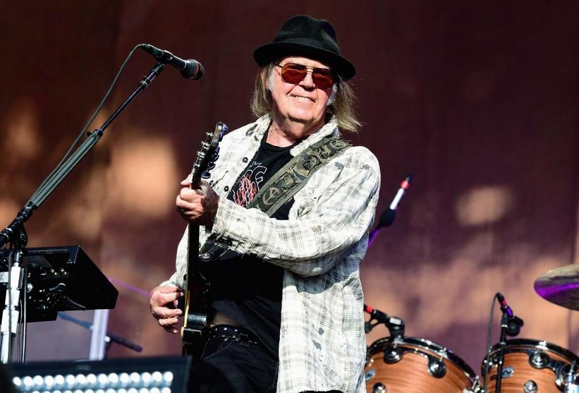 ICYMI: Neil Young Performs At Bernie Sanders Digital Rally 