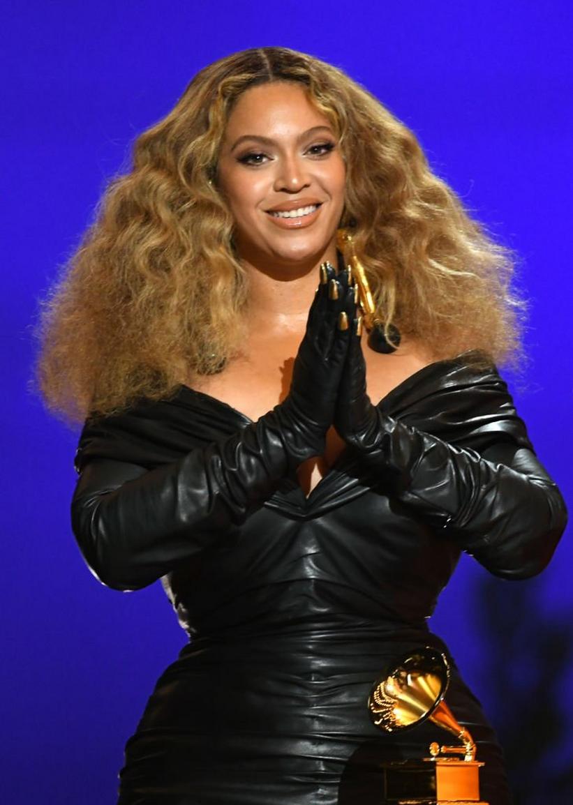 Beyoncé Makes GRAMMY History With Best R&B Performance Win For "BLACK