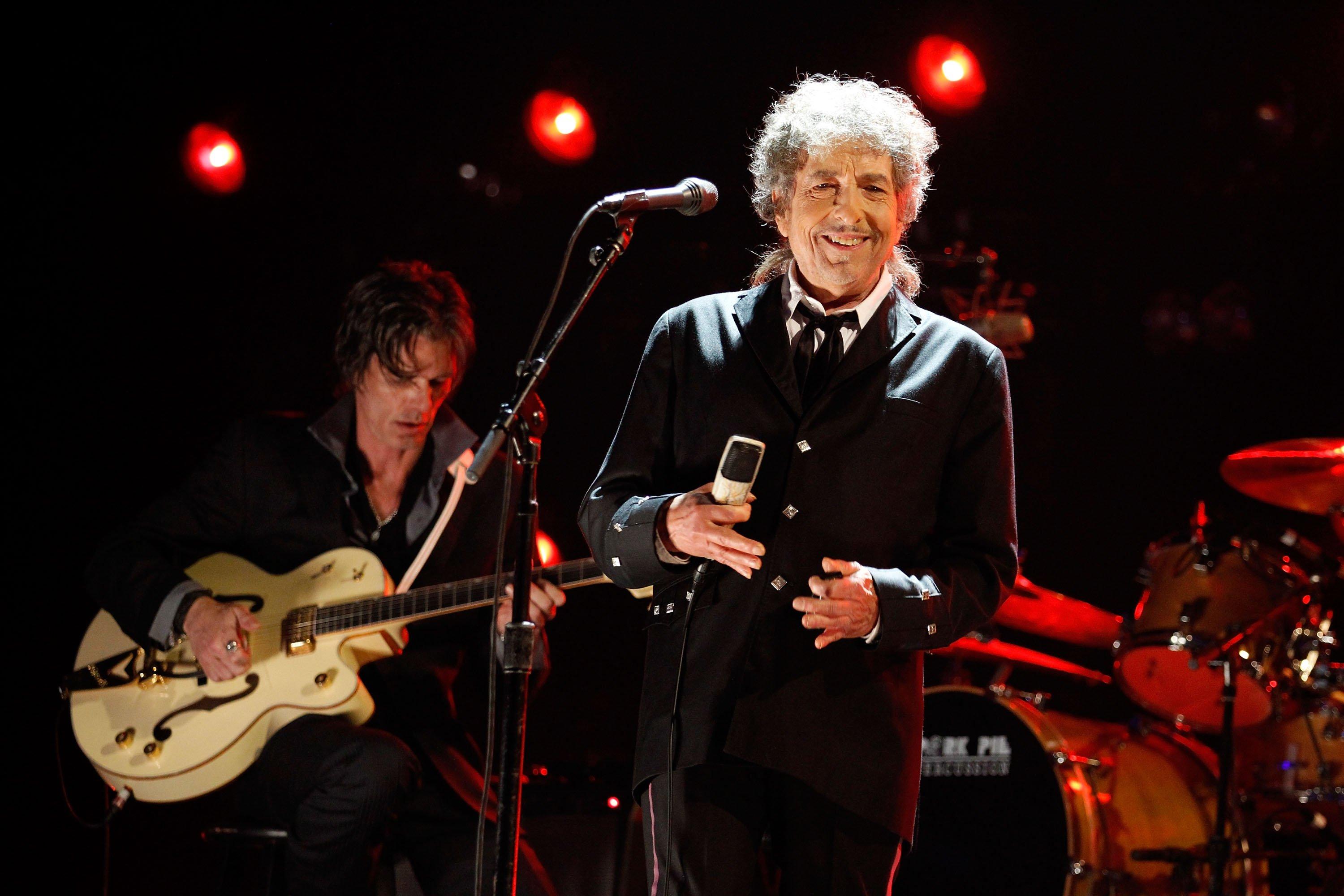 Bob Dylan Launches New Line Of Whiskeys Called Heaven's Door | GRAMMY.com