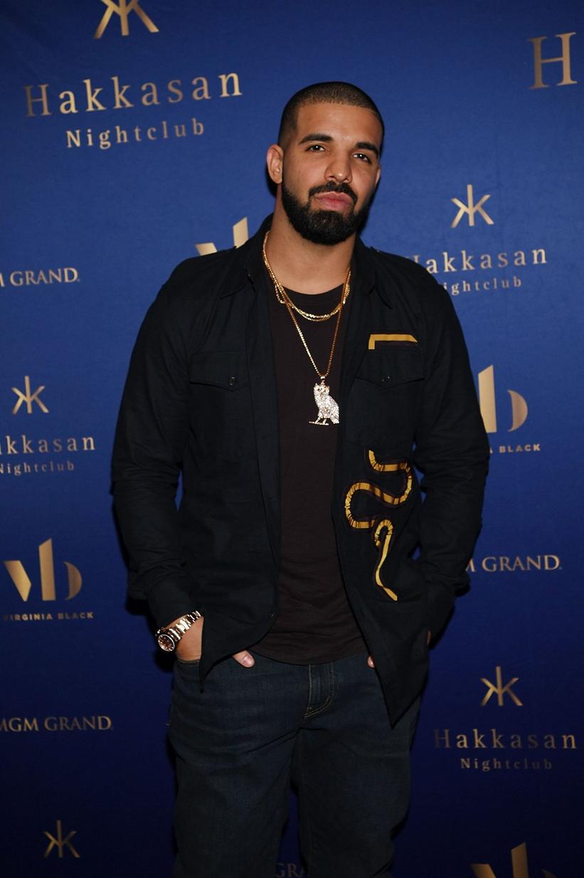 Drake Outfit from September 8, 2021, WHAT'S ON THE STAR?