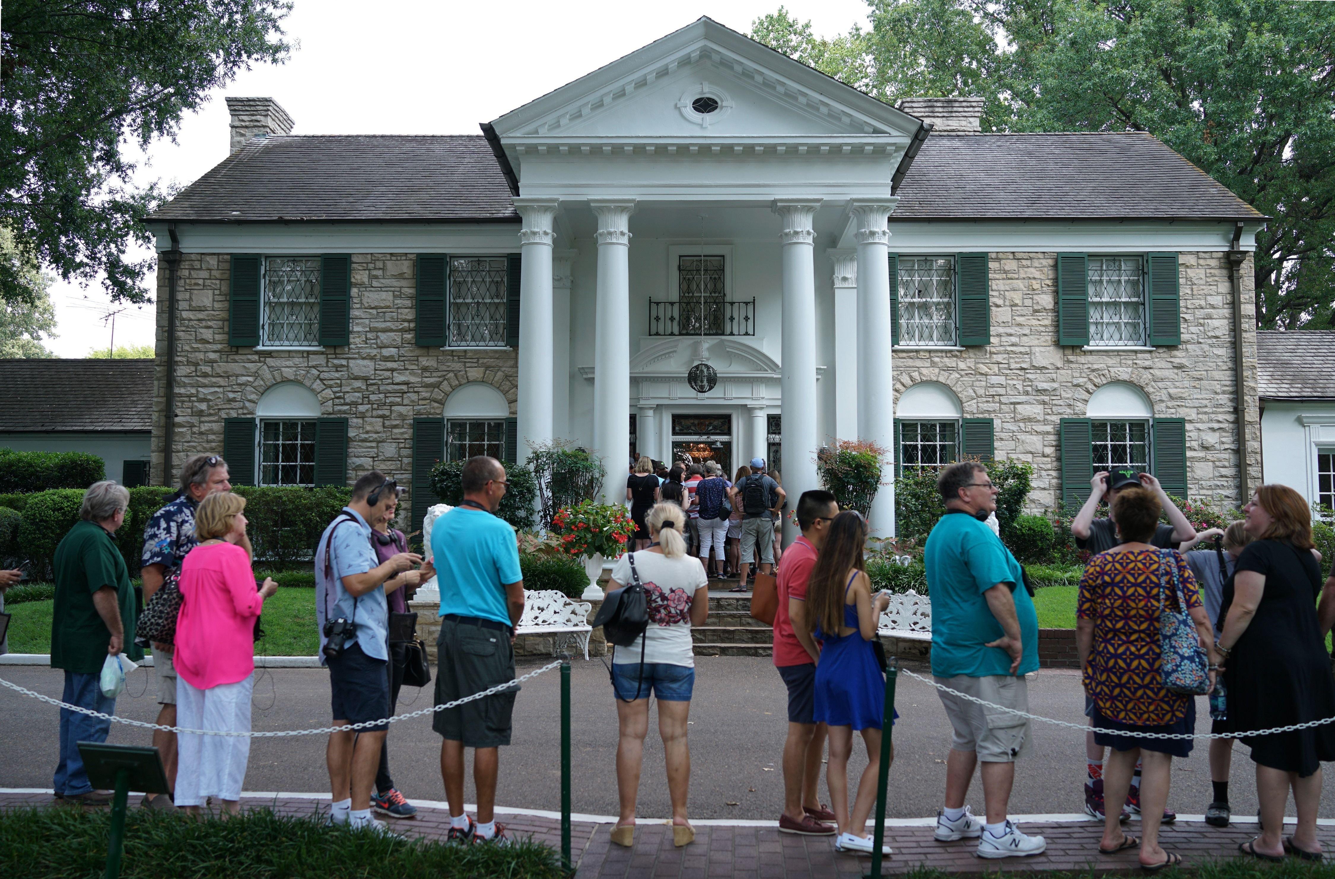 Graceland 2025 kirk franklin