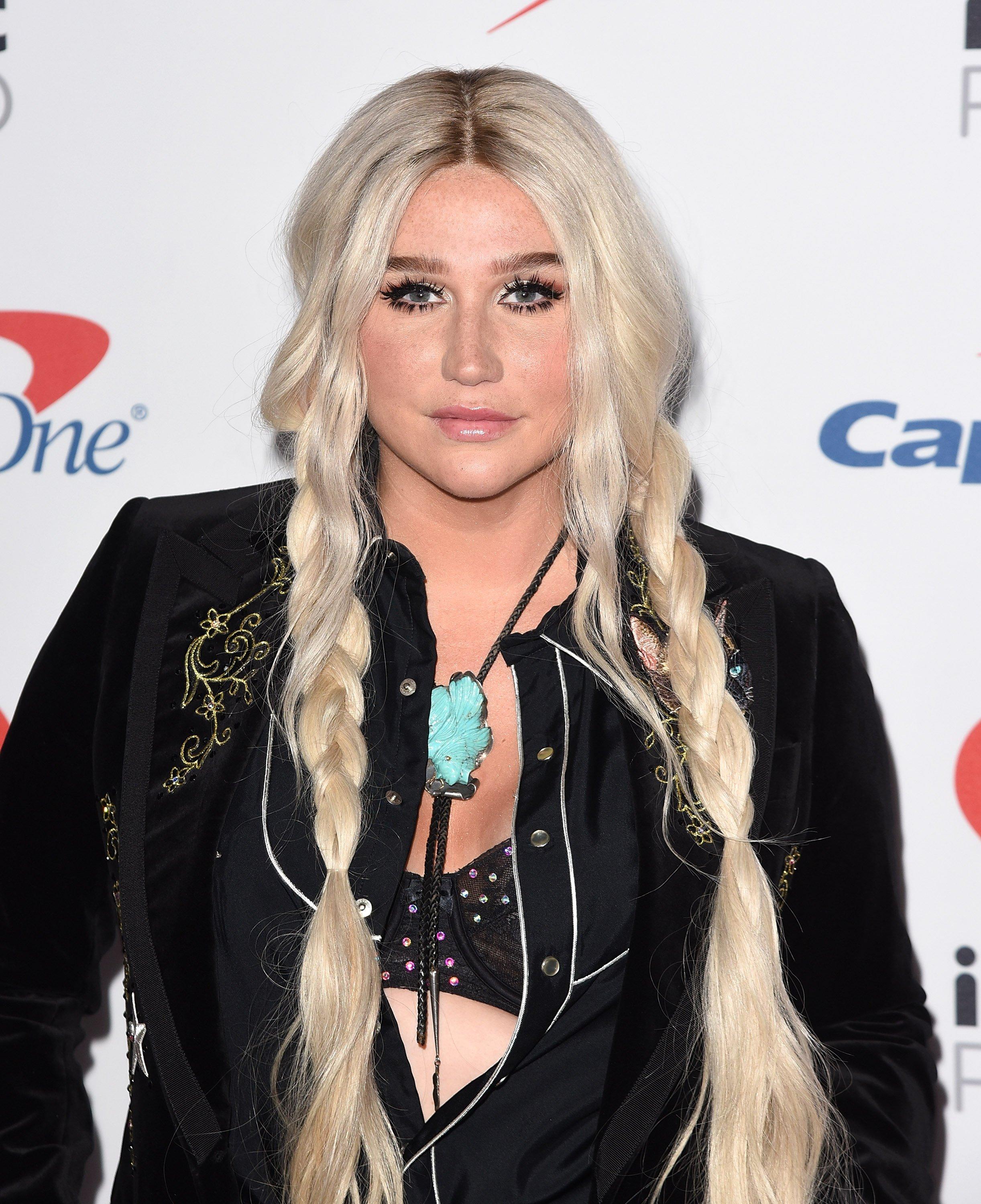 Angel Beats Lesbian Porn - Kesha Opens Up About 'Rainbow,' Recovery And Tattoos In 'Rolling Stone' |  GRAMMY.com