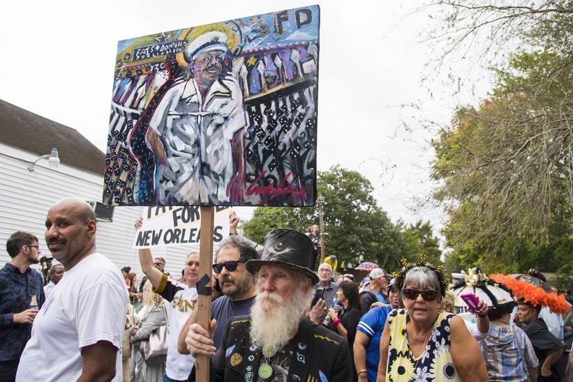 10,000 Musicians, Fans Gather To Honor Fats Domino In New Orleans