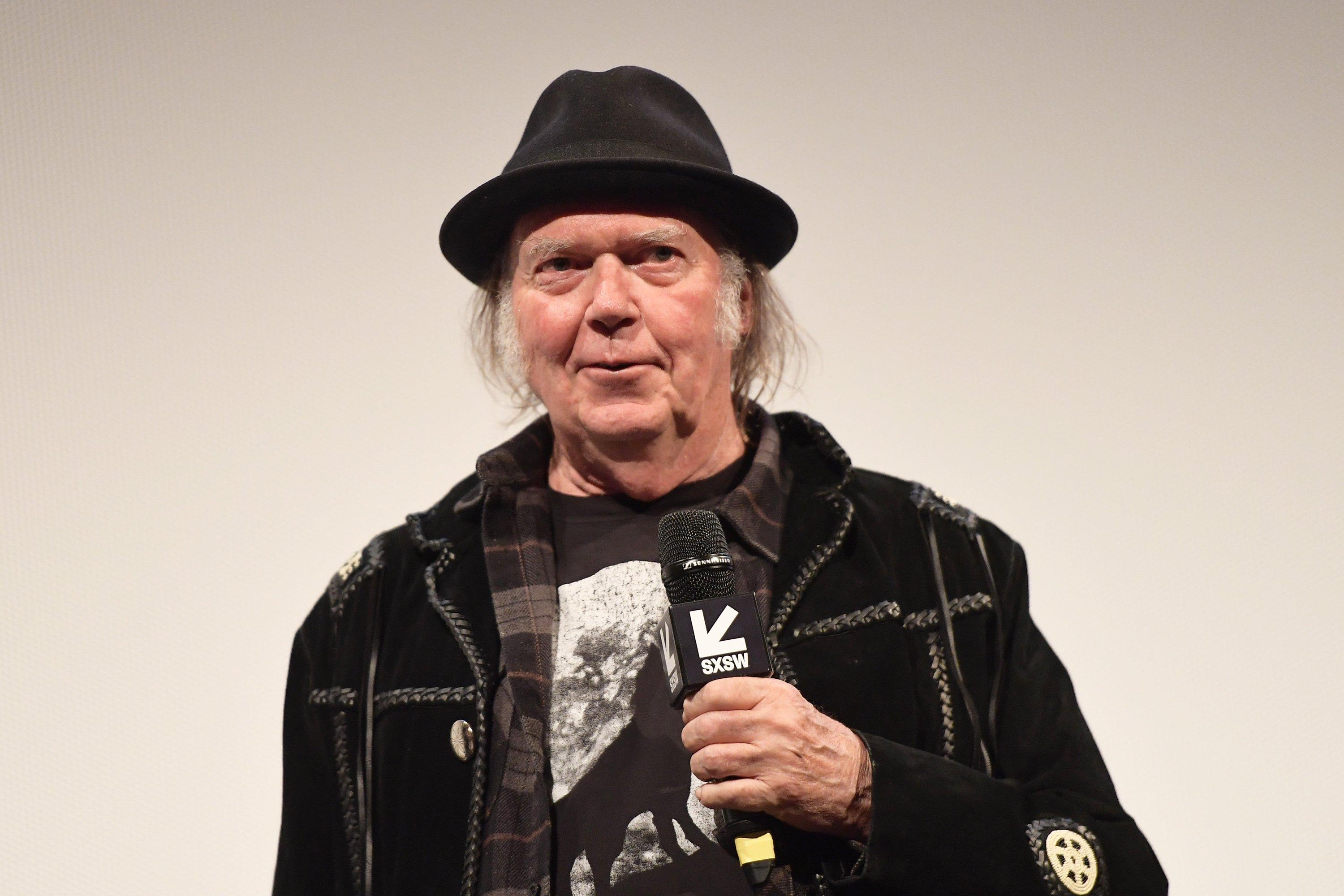 Neil Young Jams With The Heartbreakers, Stephen Stills At Light Up