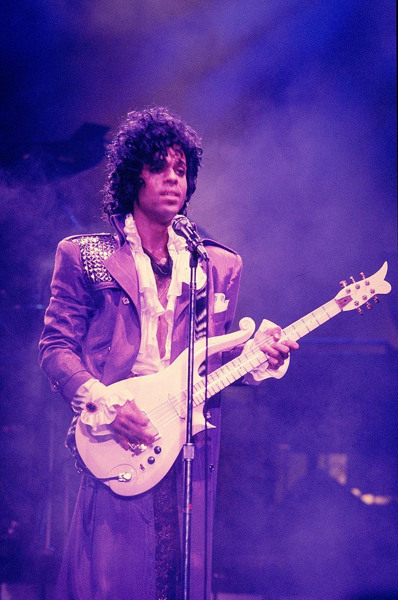 Prince's Paisley Park Announces Four-Day Gathering: Celebration 2018 ...