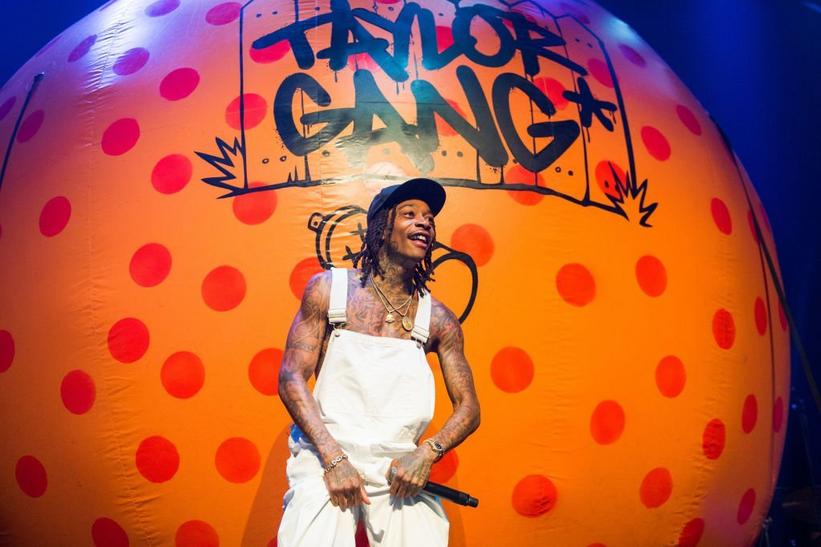 821px x 547px - Wiz Khalifa Releases Latest Album 'Rolling Papers 2'