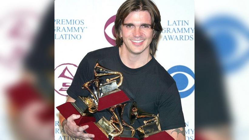 GRAMMY Rewind: Watch Juanes Gleefully Win Album Of The Year For 'Un Dia Normal' In 2003