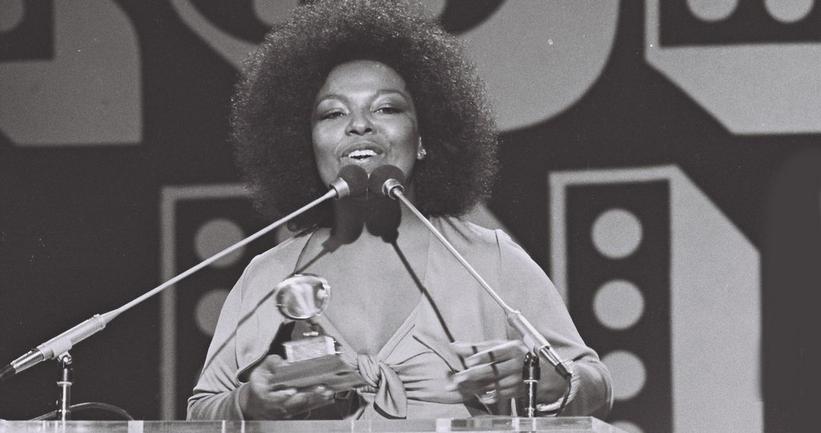 GRAMMY Rewind: Roberta Flack Wins Record Of The Year For "Killing Me Softly With His Song"