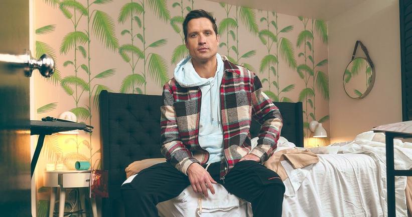 Herbal Tea & White Sofas: Walker Hayes Reveals Which Cereals Are His Backstage Must-Haves