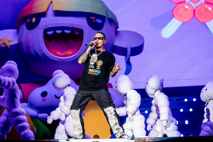 J Balvin Brings Out Wisin Y Yandel & All The Vibras For Historic Lollapalooza Set