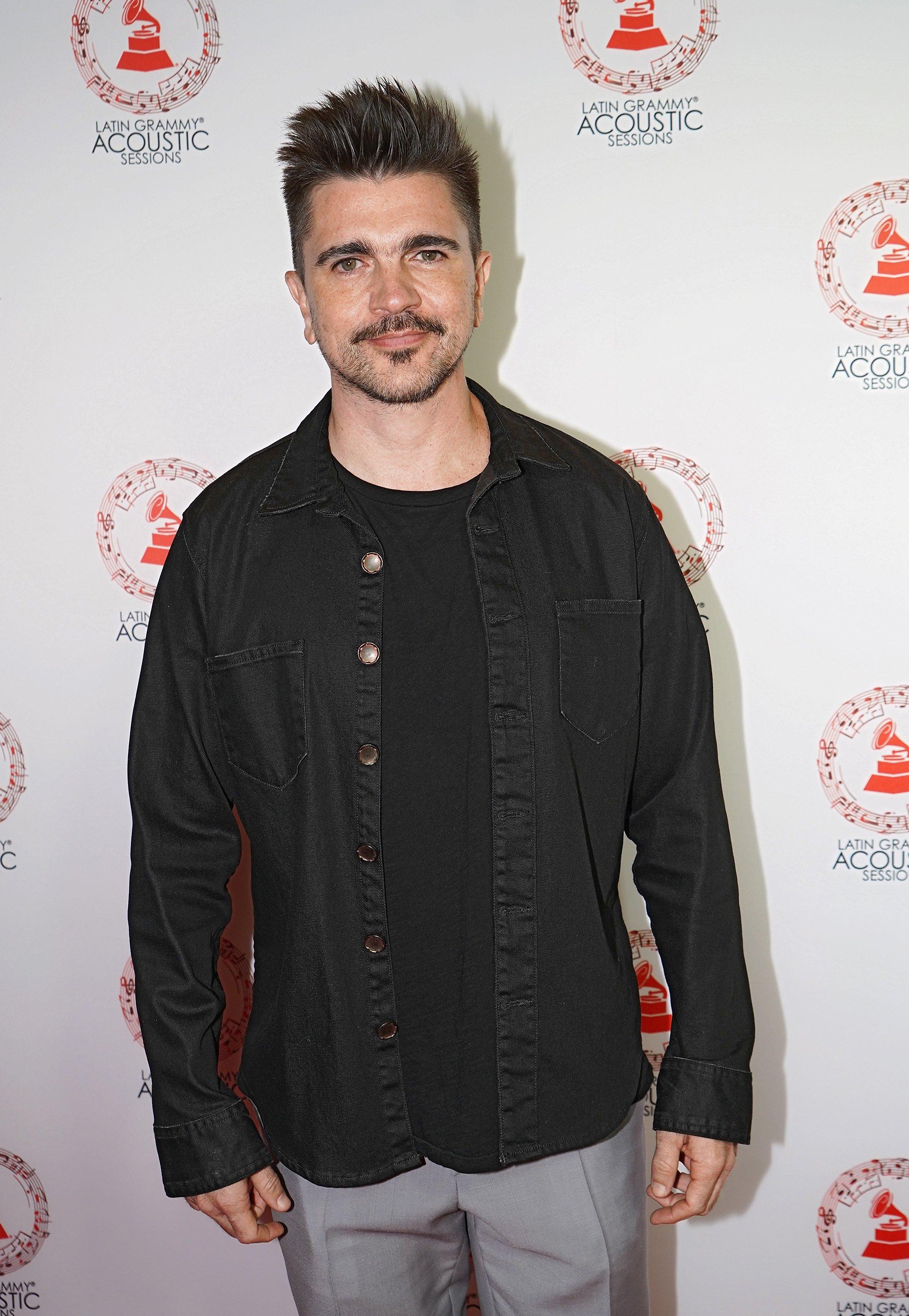 Juanes, Luis Fonsi, Residente Among Latin Artists Sharing Support For  People Of Venezuela | GRAMMY.com