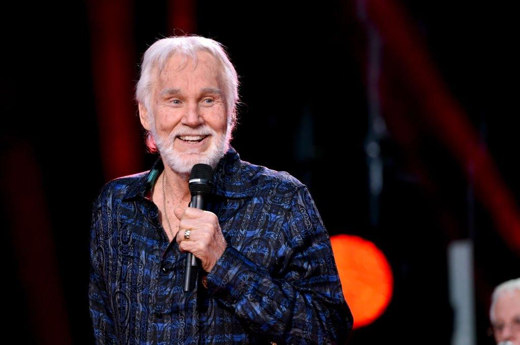 Kenny Rogers performs at the 2017 CMA Music Festival