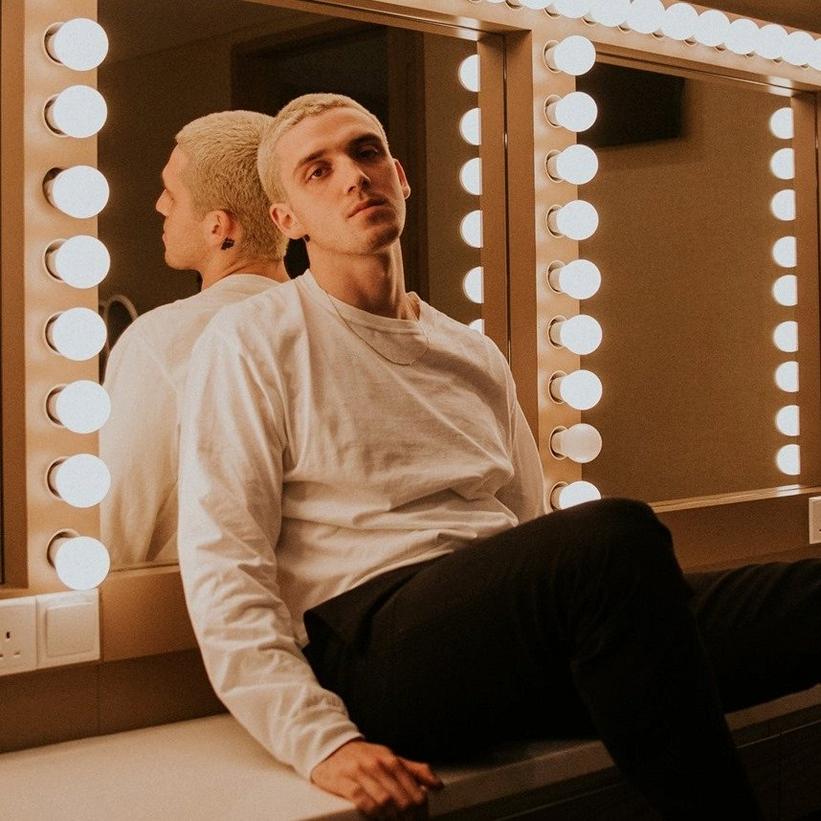 Lauv On "F**k, I'm Lonely," Staying Independent, Mental Health & More 