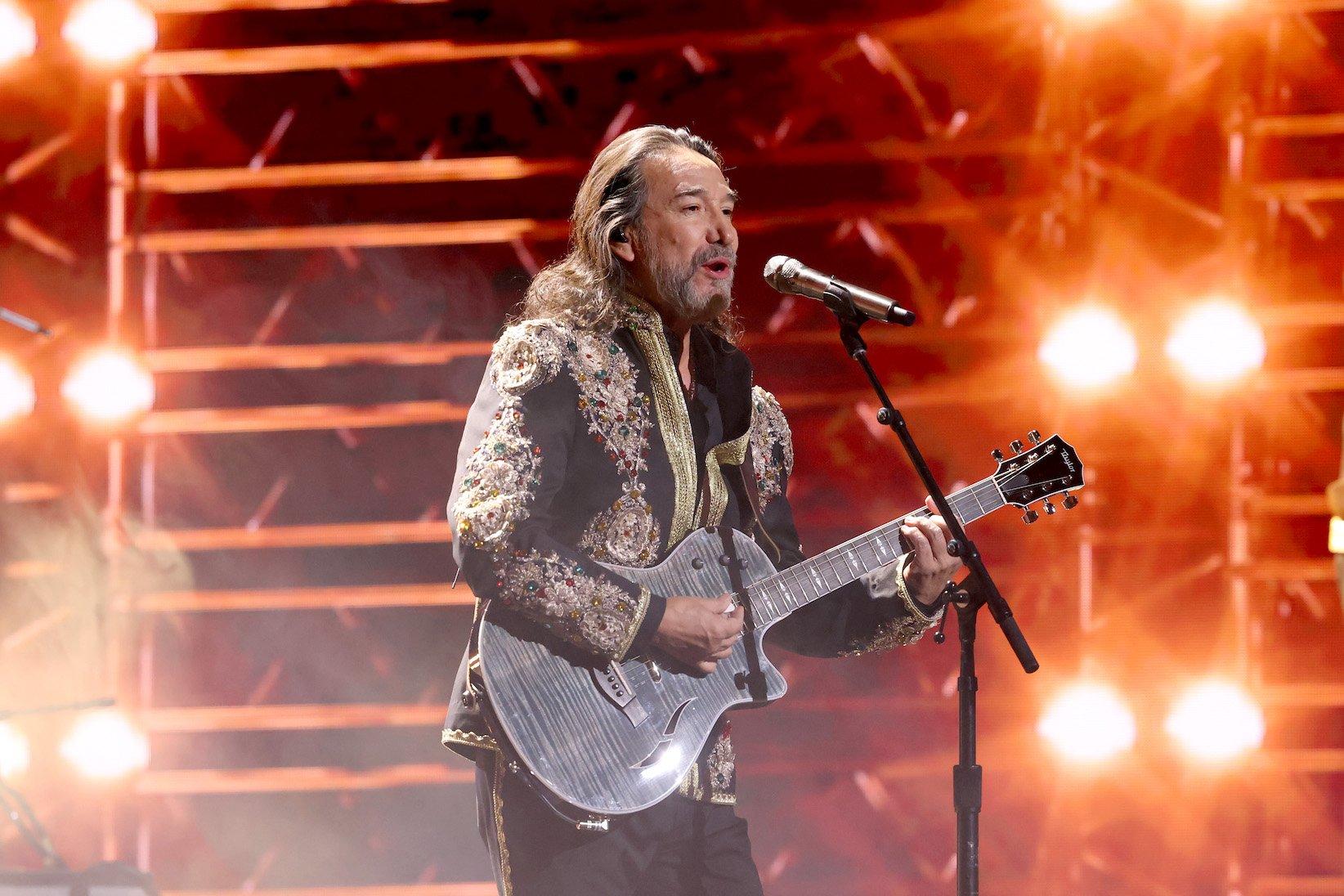 Photo of Marco Antonio Solís of Los Bukis performing onstage at the 2022 Latin GRAMMY Awards at Michelob ULTRA Arena on November 17, 2022, in Las Vegas, Nevada