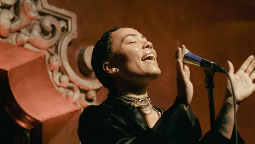 Press Play: Madison McFerrin Debuts "(Please Don't) Leave Me Now" With This Intimate Performance