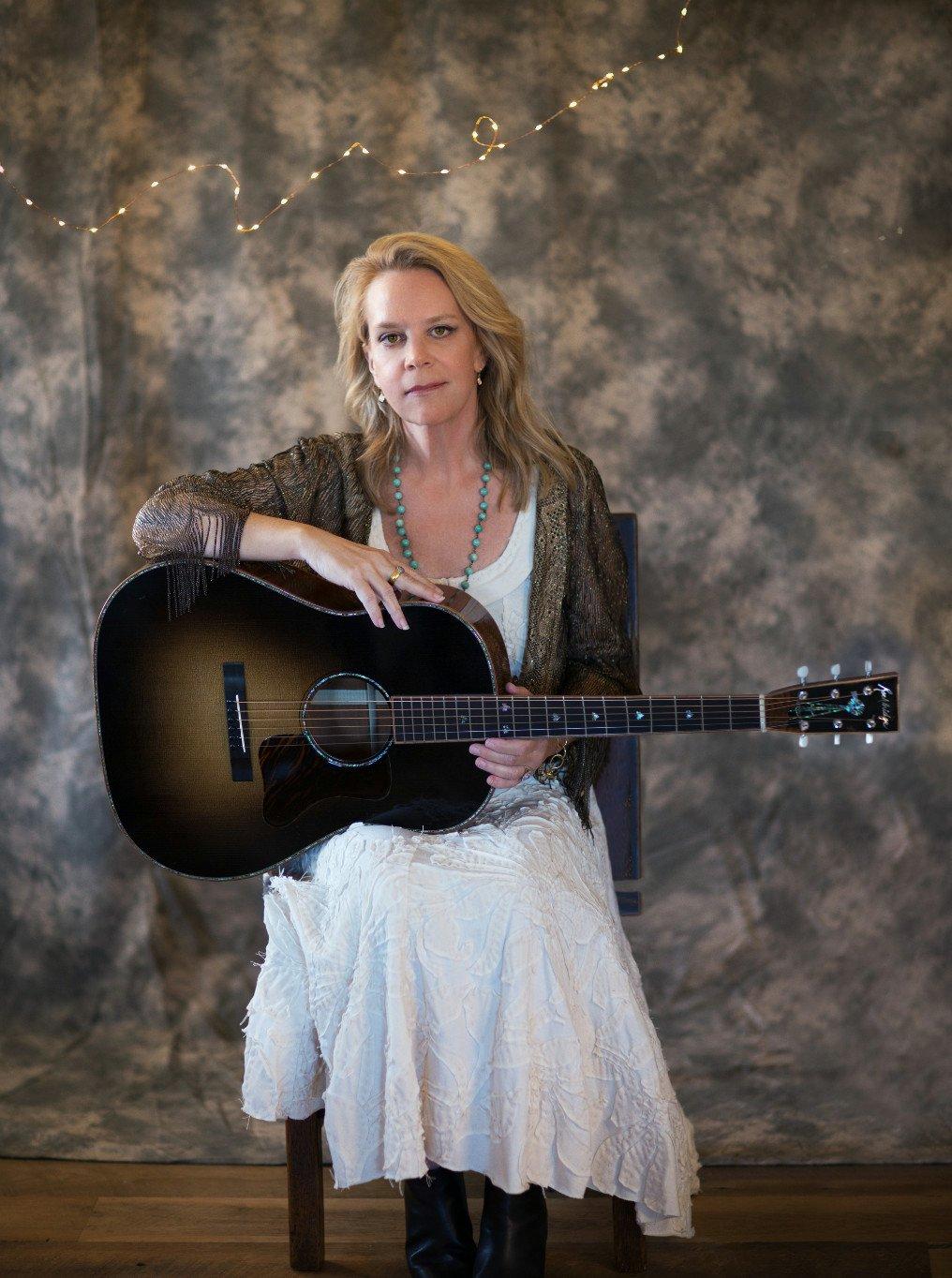 Mary Chapin Carpenter Artist