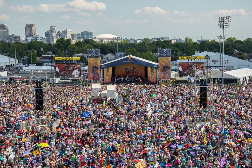 Crowd shot at New Orleans Jazz & Heritage Festival 2017