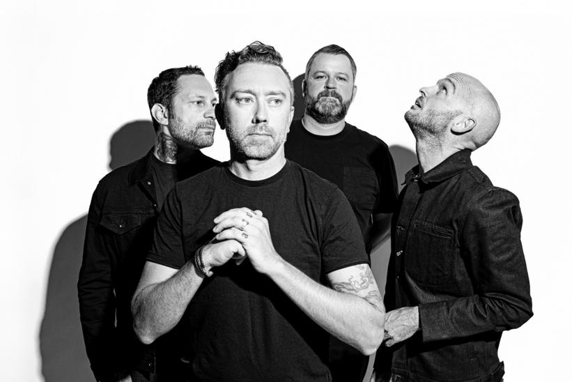 Bare gør Bærbar Hvor fint Rise Against's Tim McIlrath On The Deterioration Of The American Dream &  Why He's Rallying For