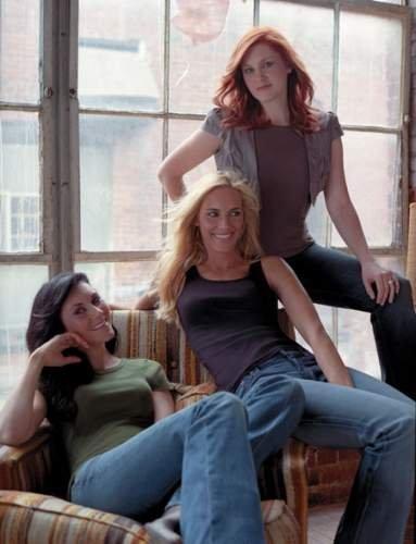 SheDaisy