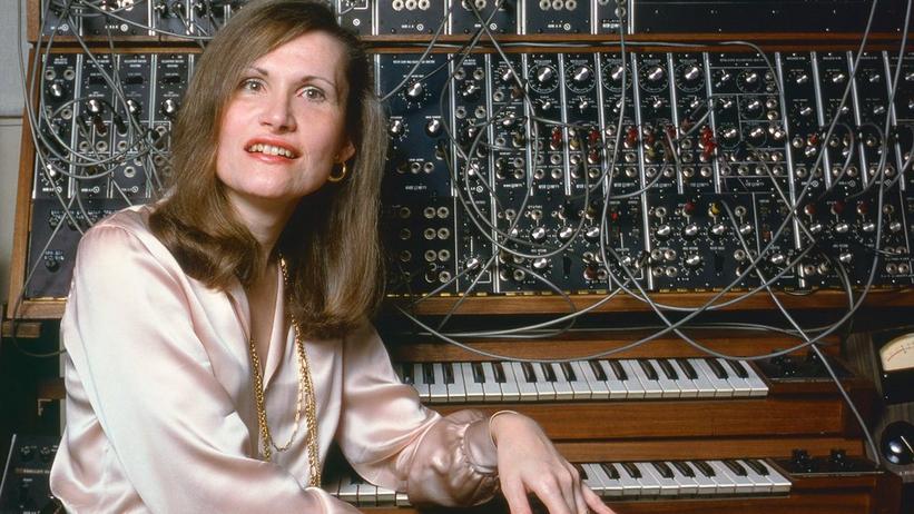5 Essential Women Synth Icons: From 'Tron' Composer Wendy Carlos To LCD Soundsystem's Nancy Whang