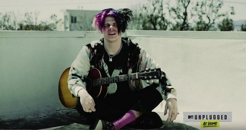 https://i8.amplience.net/i/naras/yungblud-mtv-unplugged-at-home.png.jpg?w=821&sm=c