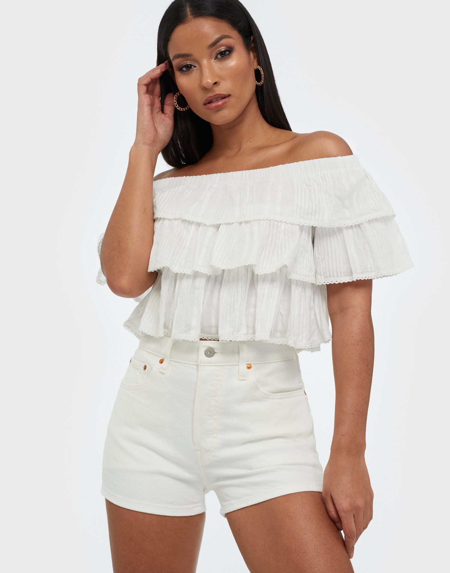 levis white short