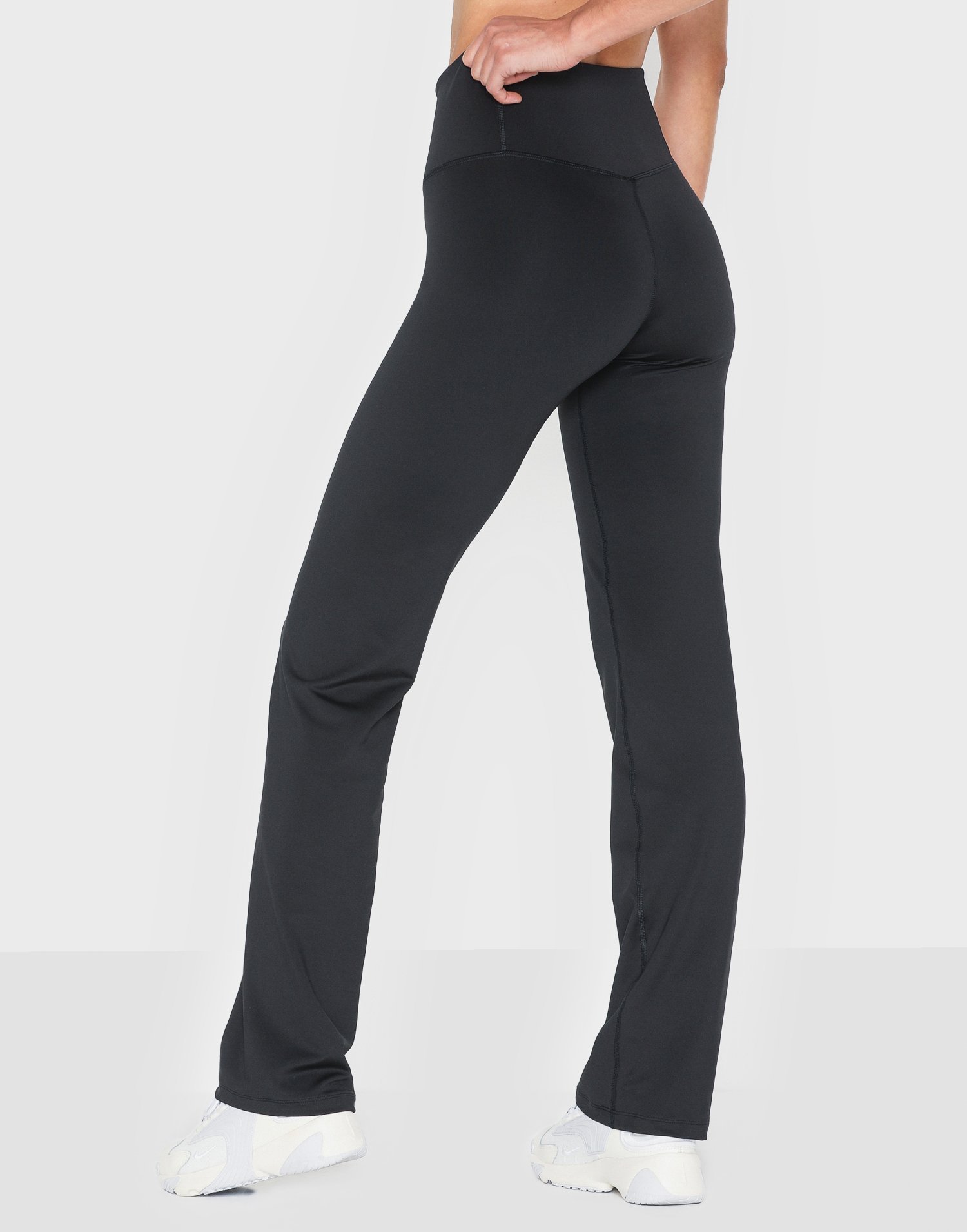 W NK PWR CLASSIC PANT - Black - Nelly.com