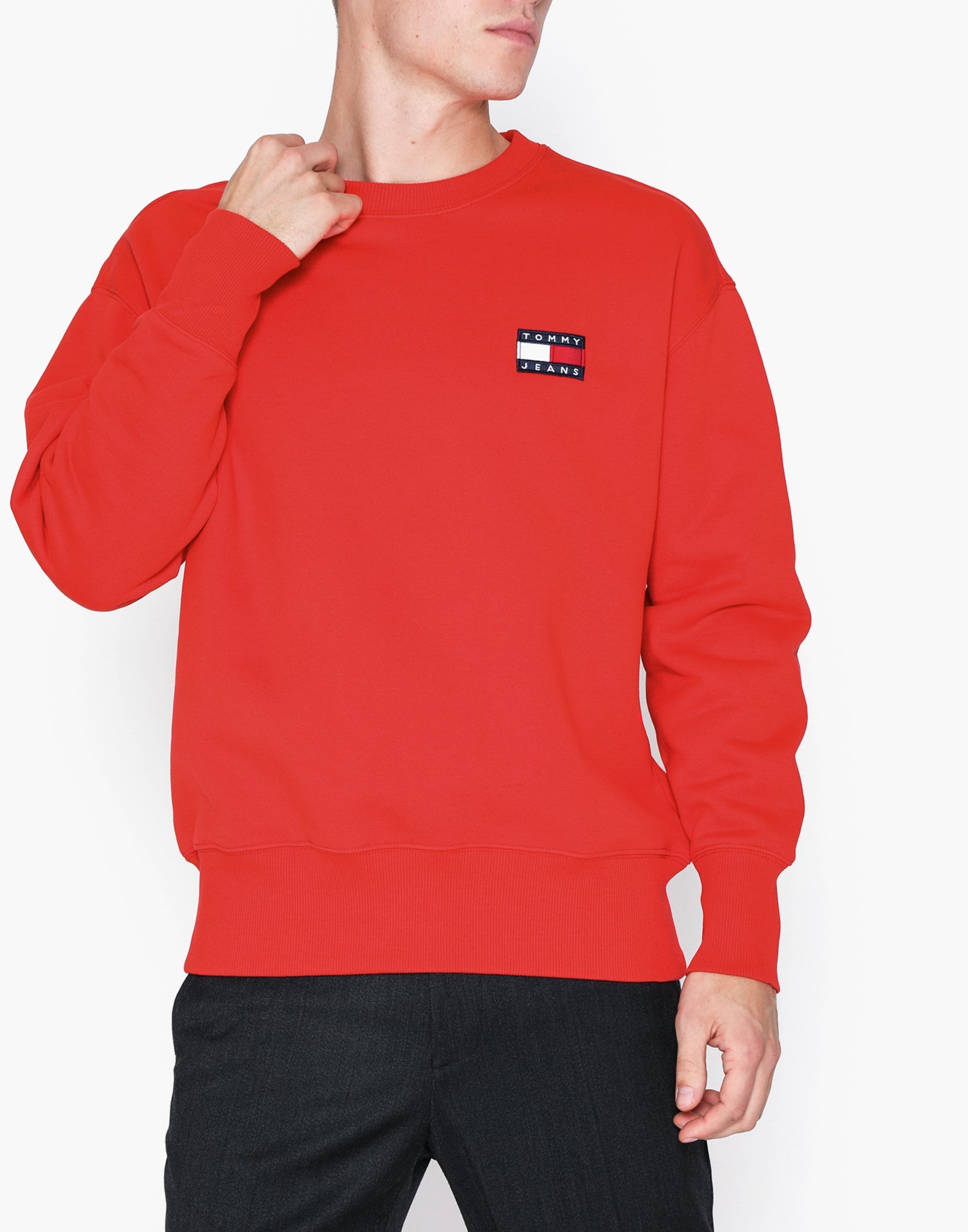 tommy badge sweater