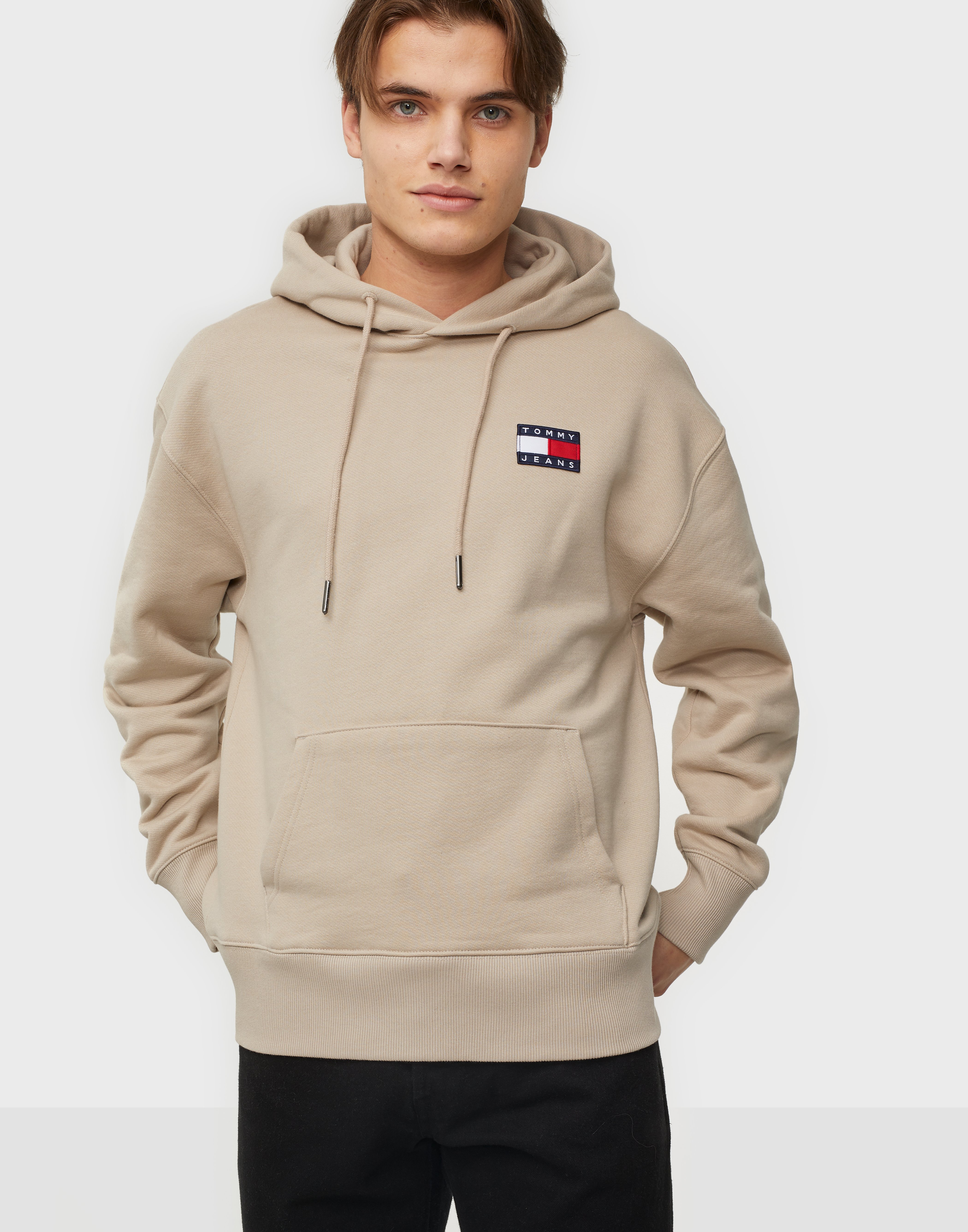 tommy badge hoodie