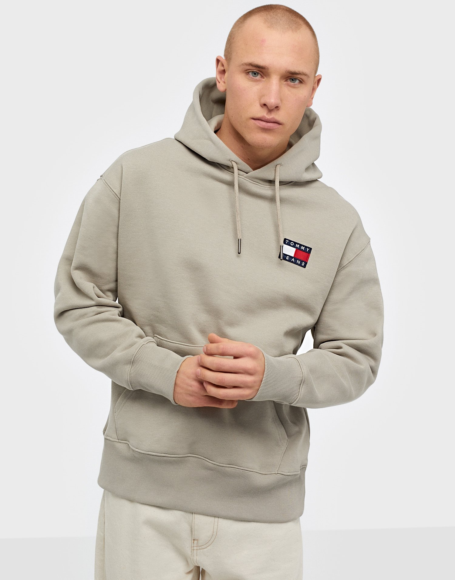 tjw tommy badge hoodie