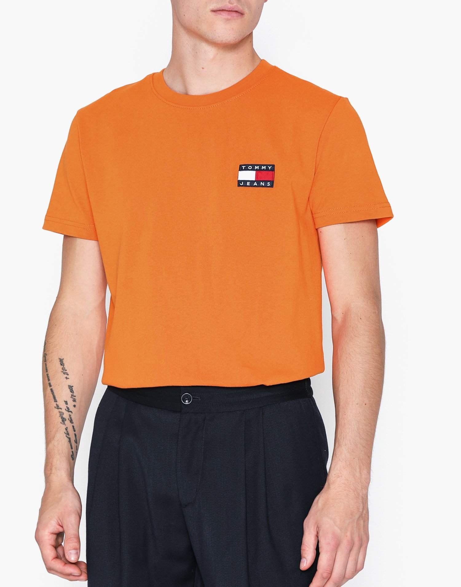 tommy badge tee