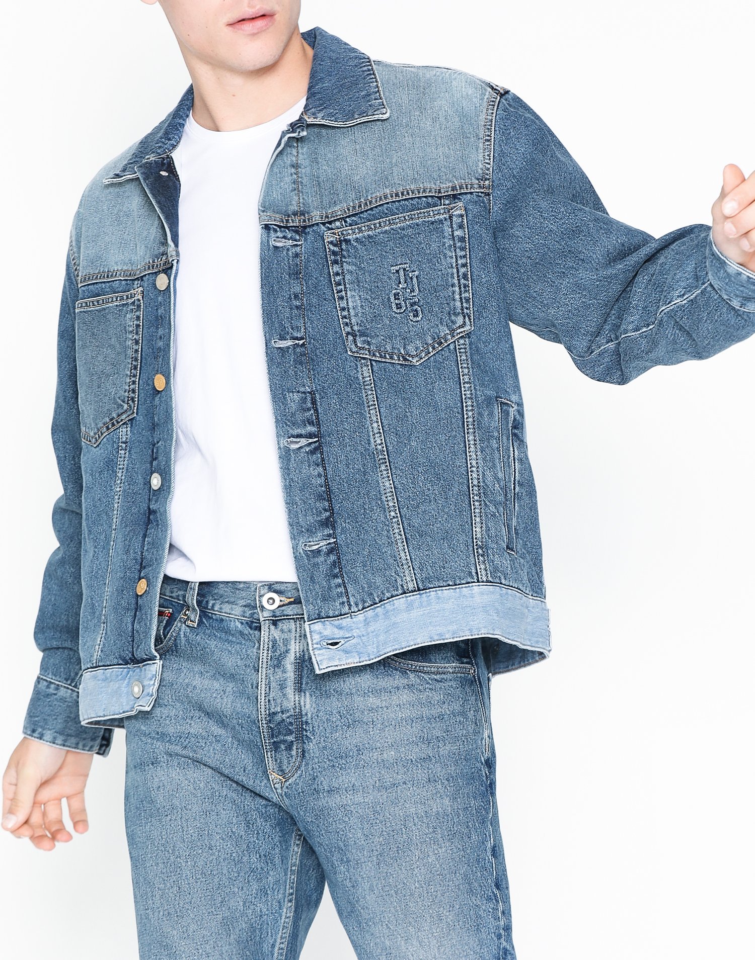 tommy jeans oversized trucker jacket