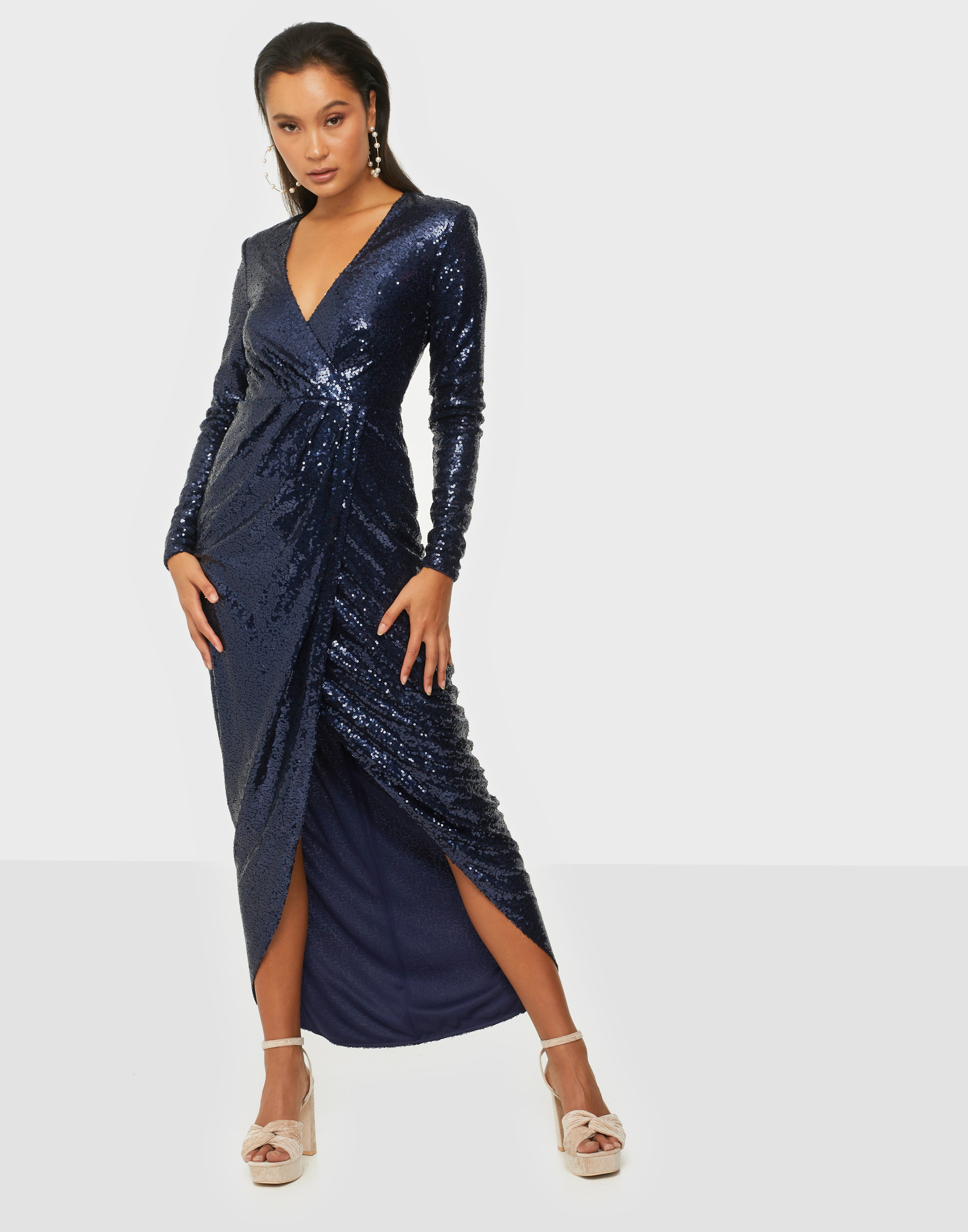 nly eve cap sleeve wrap gown