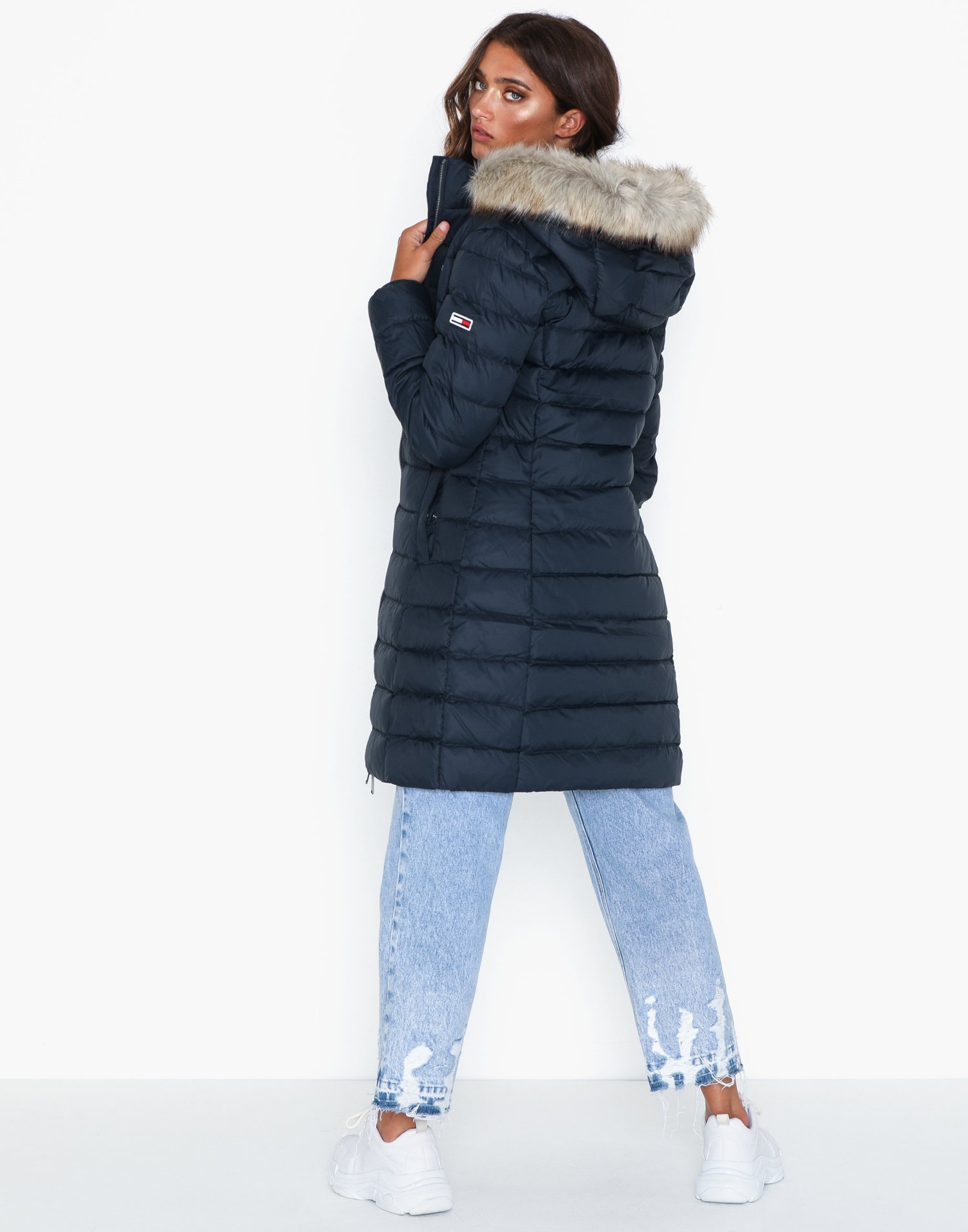 essential hooded tommy