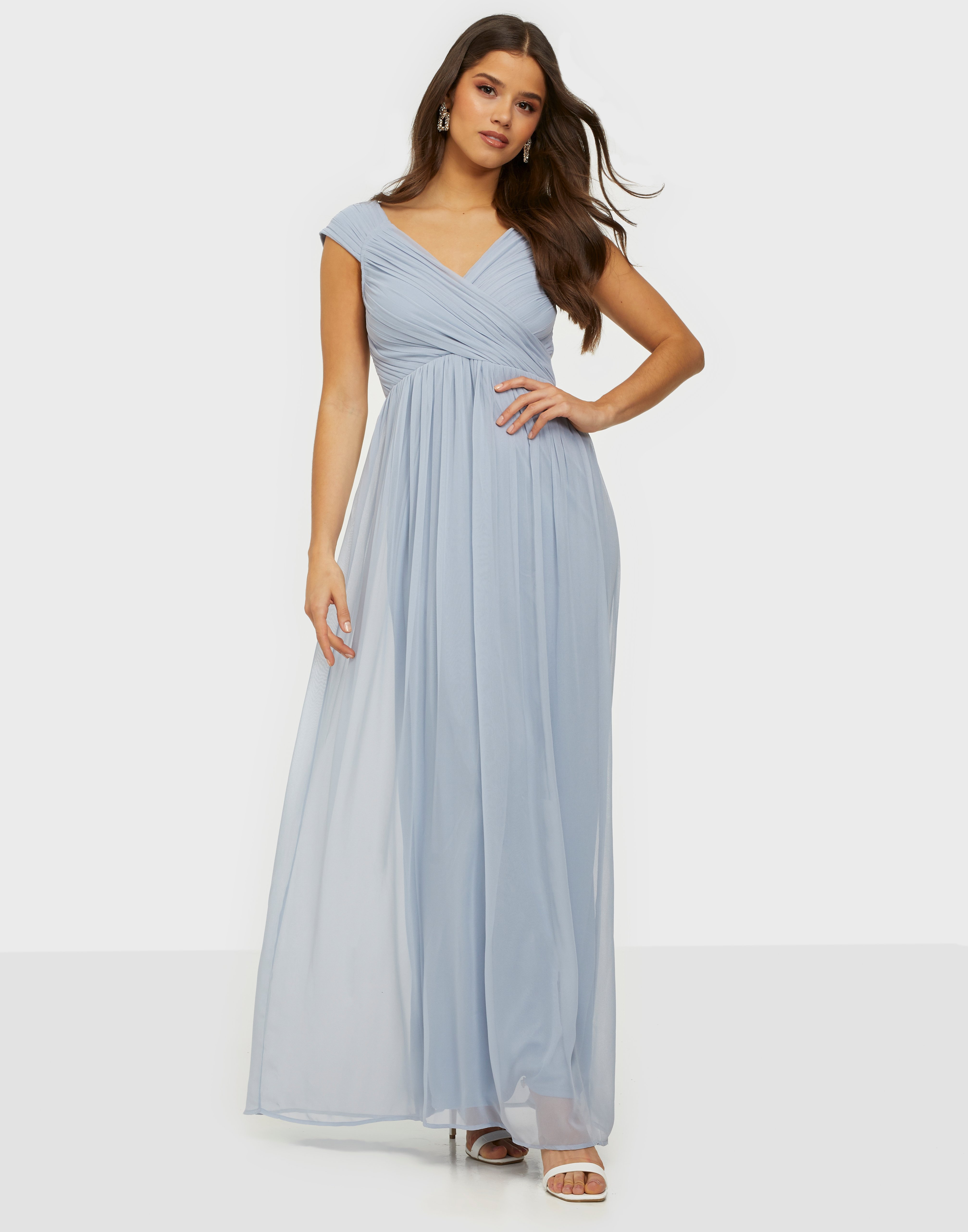 nly eve cap sleeve wrap gown