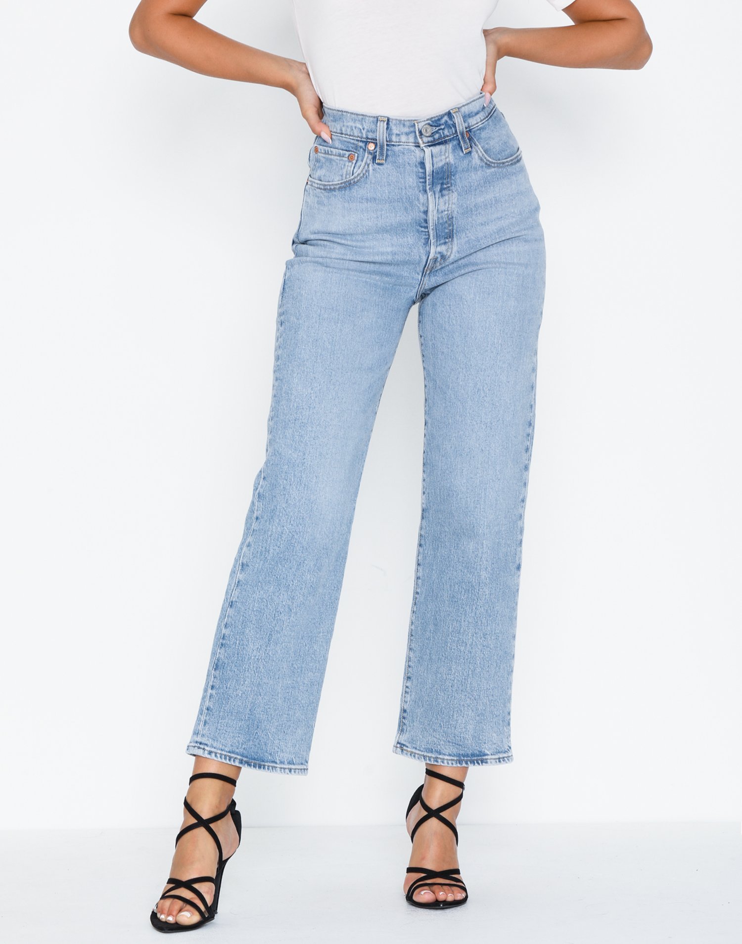 levis ribcage straight ankle jeans